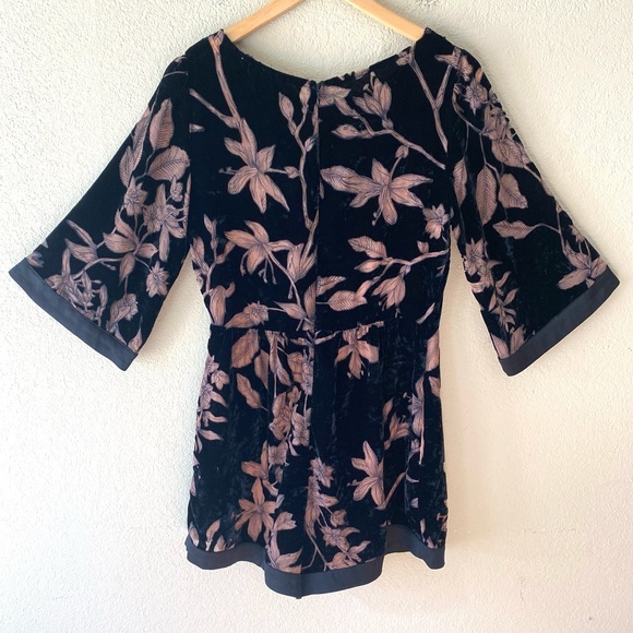 Line & Dot Velvet Burnout Romper - Picture 2 of 10